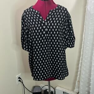 Ann Taylor black/white paisley blouse‎ size XL